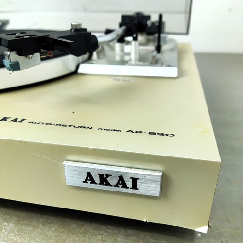Akai AP-B20 Vintage Turntable used, belt drive auto-return, made in Japan
