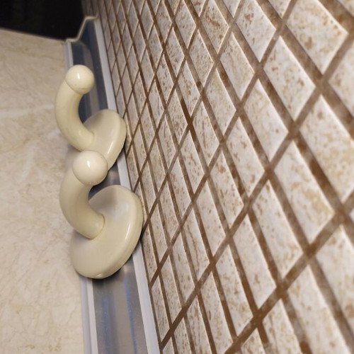 Bathroom Hangers