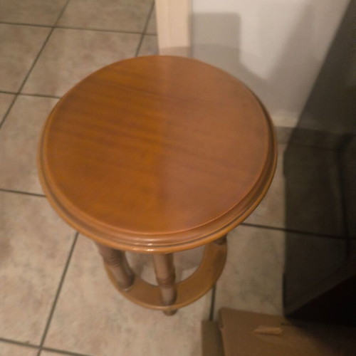 Auxiliary table like new