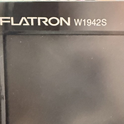 LG Flatron 19-inch computer monitor used, zero pixel