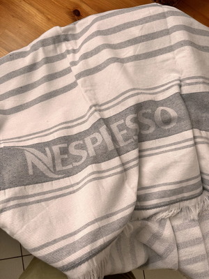 Beach towel made of recycled cotton and polyester