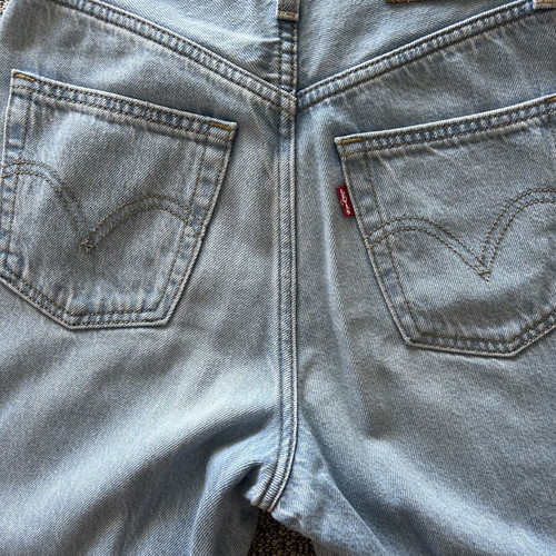 Levi's high loose taper jeans size 23, blue