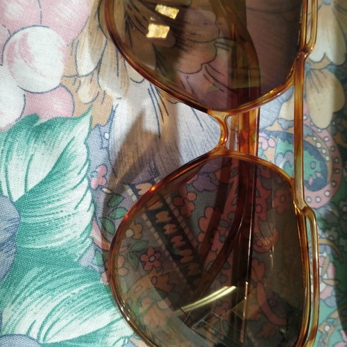 Marc Jacobs sunglasses used, unisex, tortoise frame