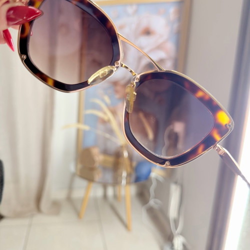 AnaHikmann sunglasses used, brown and gold