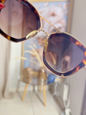 AnaHikmann sunglasses used, brown and gold
