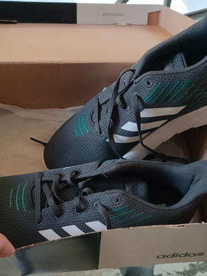 Adidas Asweerun αθλητικά καινούργια, μέγεθος 43 1/3, γκρι