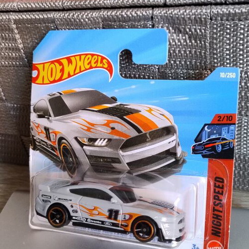 Hot Wheels Ford Mustang Shelby new in box