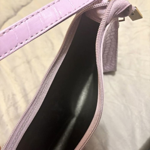 Lilac Handbag Like New