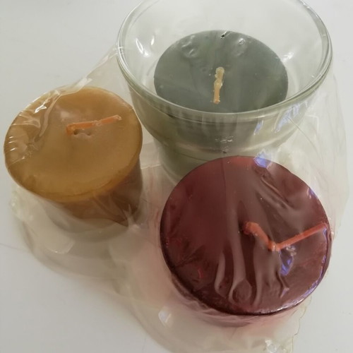 Christmas scented candles new, set of 3 with Lang box