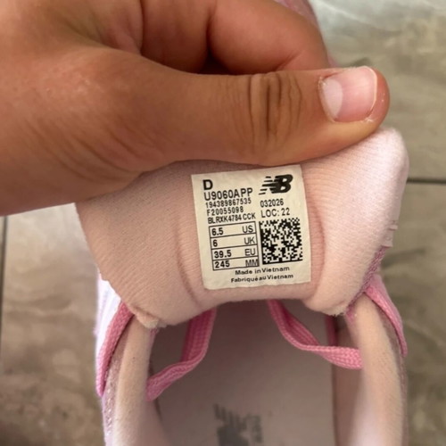 New Balance women's shoes, pink
