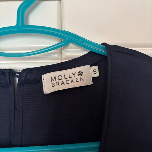Molly Bracken sleeveless blouse like new, blue with ruffles