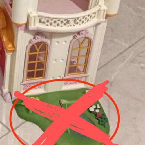 Playmobil Princess 5142 Dreamy Royal Castle used, missing parts