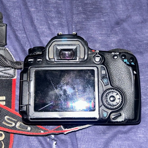 Canon EOS 70D with 18-55mm f3.5 lens used set