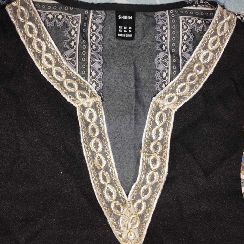 Shein μαύρη κελεμπία φόρεμα 4XL με χρυσή κλωστή και κέντημα