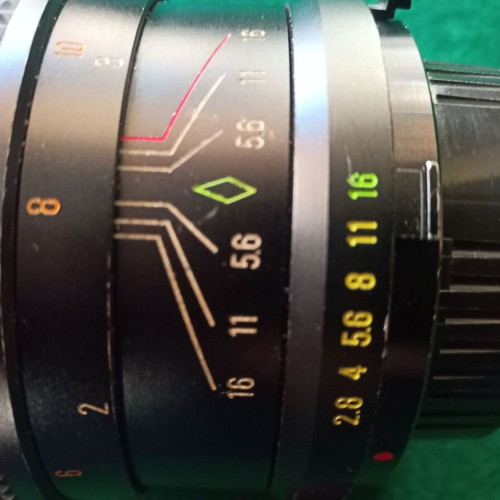 Hanimex 135mm f2.8 telephoto lens with Canon FD mount like new
