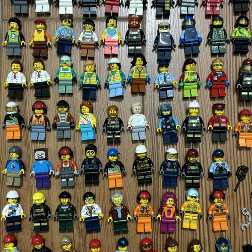 Lego figures like new, pack of 65 from City, Speed Champions, Minecraft