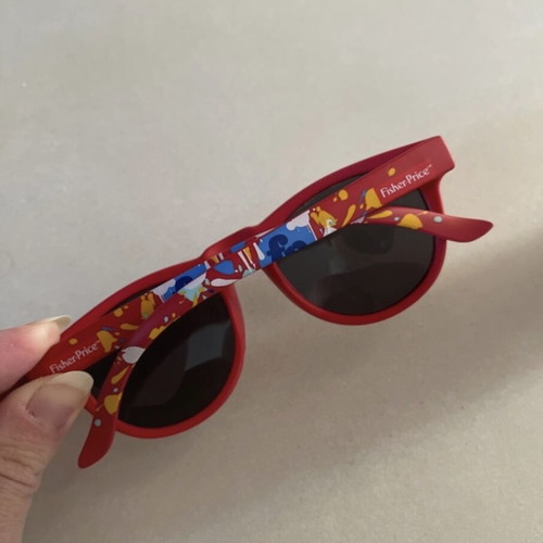 Fisher Price kids sunglasses like new, red, polarized lenses