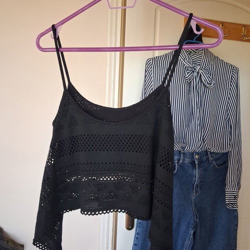 Crop top tiranta knitted black like new Pink Woman