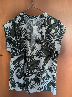 H&M women's blouse new, size XS, white