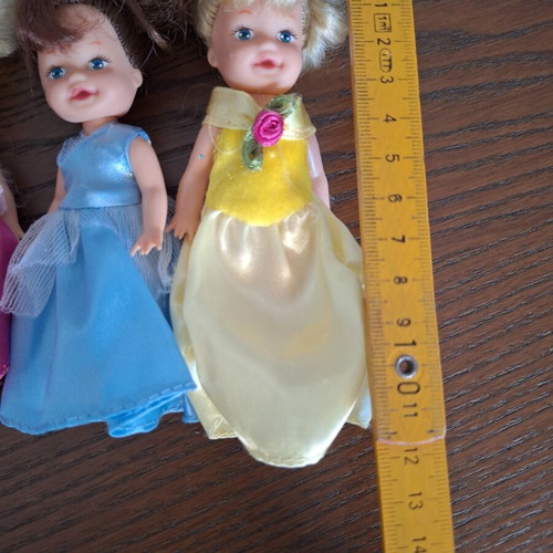 Set of 3 small dolls 10 cm like new