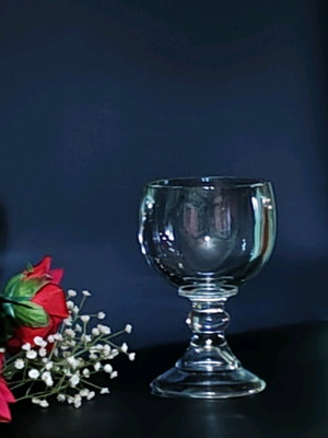 Vintage goblet like new, thick clear glass