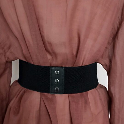 Corset belt like new, black with lace-up detail