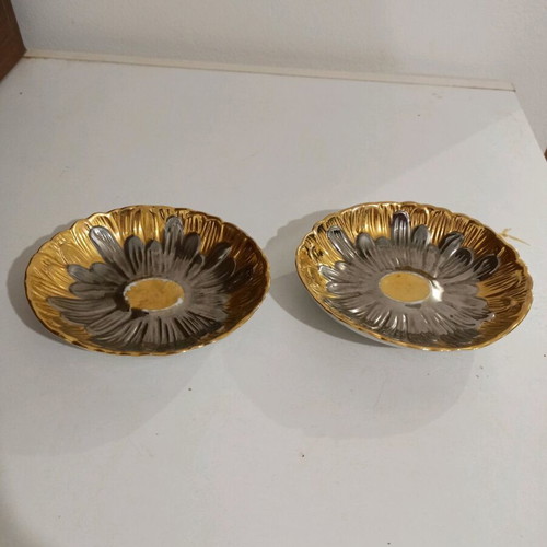 Capodimonte set of two plates used