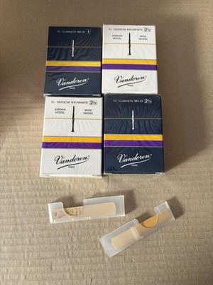 Clarinet reeds, pack of 40