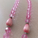 Retro pink beaded necklace