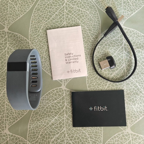 Fitbit smartwatch like new, barely used