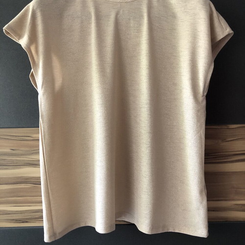 H&M women's blouse like new, gold effect, size M