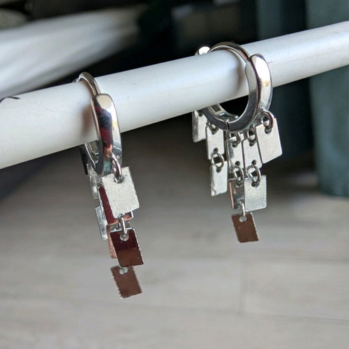 Silver earrings like new, very delicate and lightweight