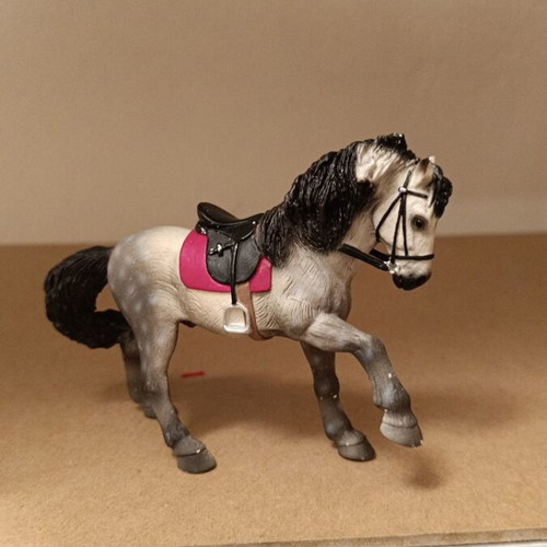 Schleich, Bullyland and Papo horse figures set like new
