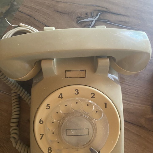 Vintage Standard Elektrik Hellas rotary phone 1982 used, beige