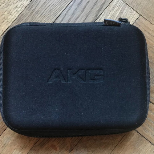 AKG K451 headphone case like new