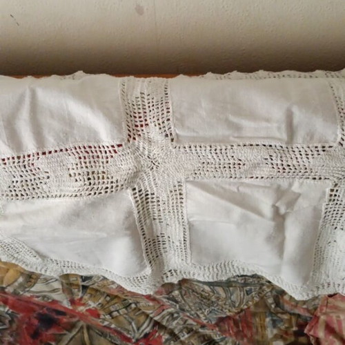 Handmade table runner from dowry, 50 years old, like new