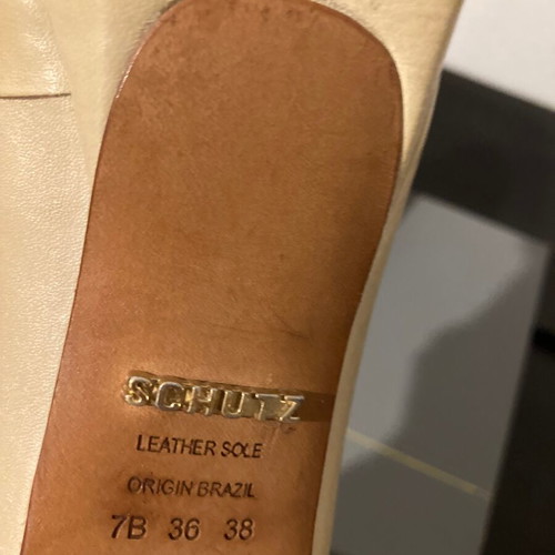 Schutz leather peep toe pumps used, beige, size 38