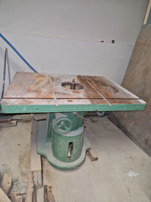 Sfoura used, multipurpose tool