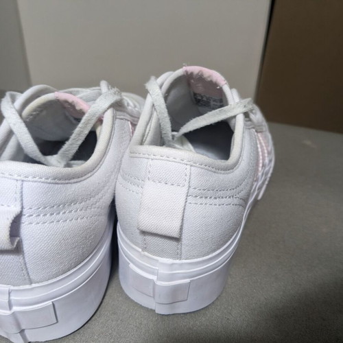 Adidas kids sneakers size 34 white canvas like new