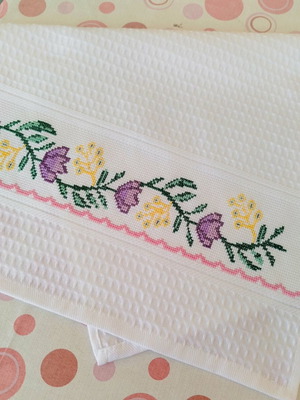 Hand-embroidered kitchen towel, 100% cotton