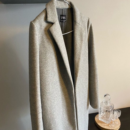 Zara coat grey like new without buttons