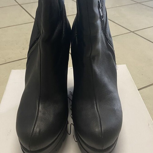 Sante black platform ankle boots size 39 used