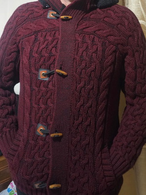Knitted cardigan with inner fur and detachable hood like new 4XL