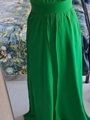 Dress green, like new, size XS