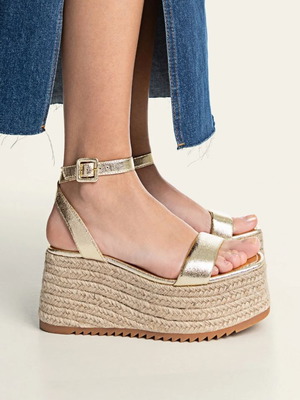 Stradivarius πλατφόρμες καινούργιες με memory foam και δέσιμο στον αστράγαλο χρυσαφί