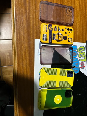 Θήκες κινητών για το iPhone 11 μεταχειρισμένες σε άριστη κατάσταση