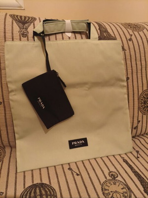 Prada bag with wallet new, green