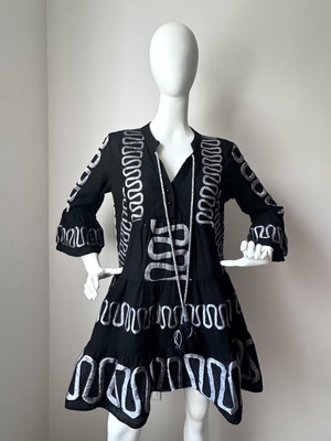 Mystery Resort Wear Summer Dress new, black and silver grey, cotton, size large
