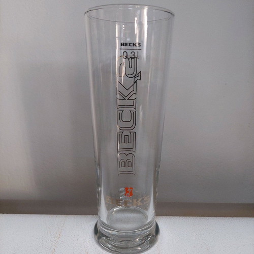 Becks collectible pint beer glass 330ml like new
