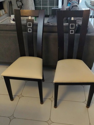 Dining chairs like new, set of 6, wood
